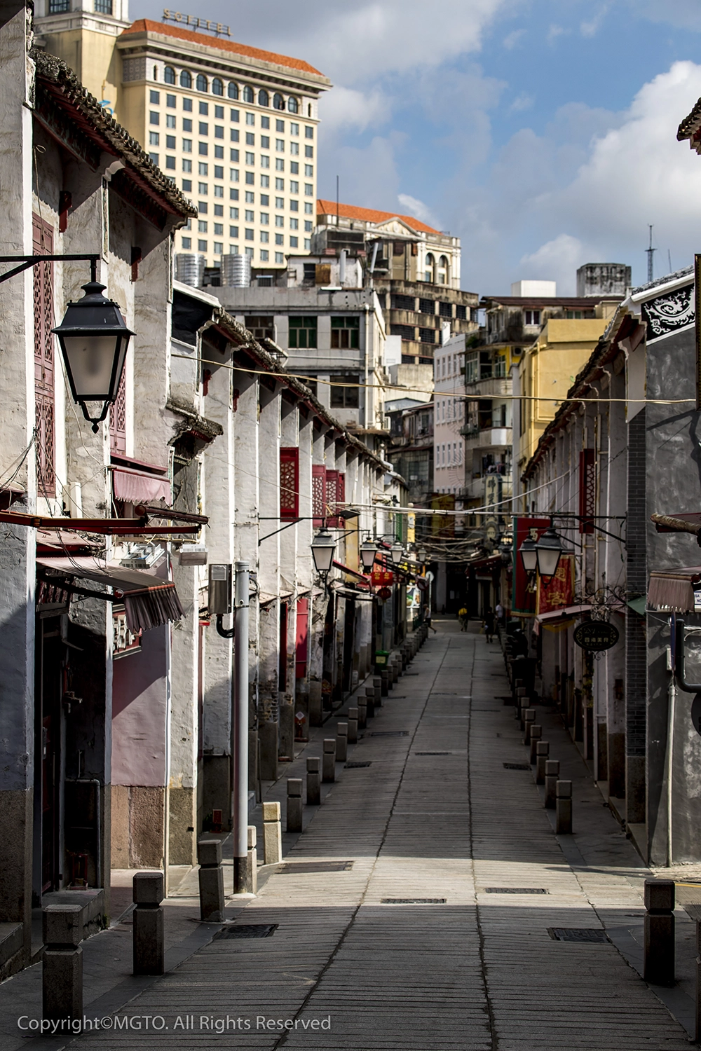 Rua da Felicidade (Happiness Street) 