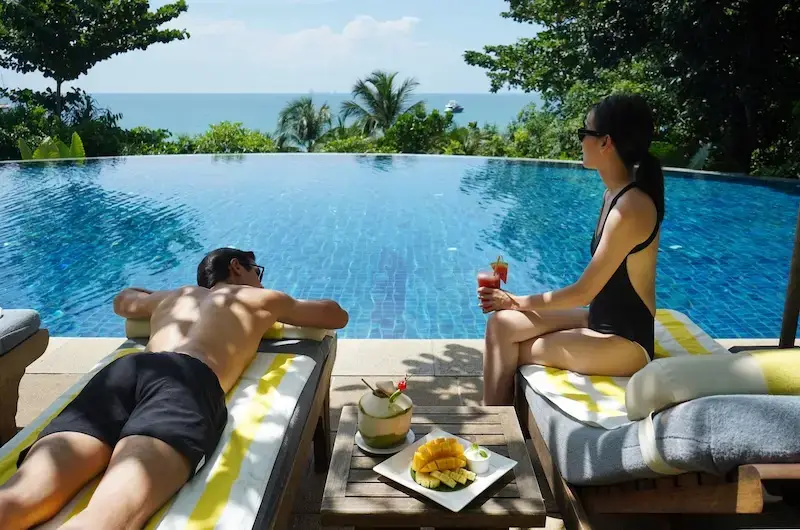 Pool Bar